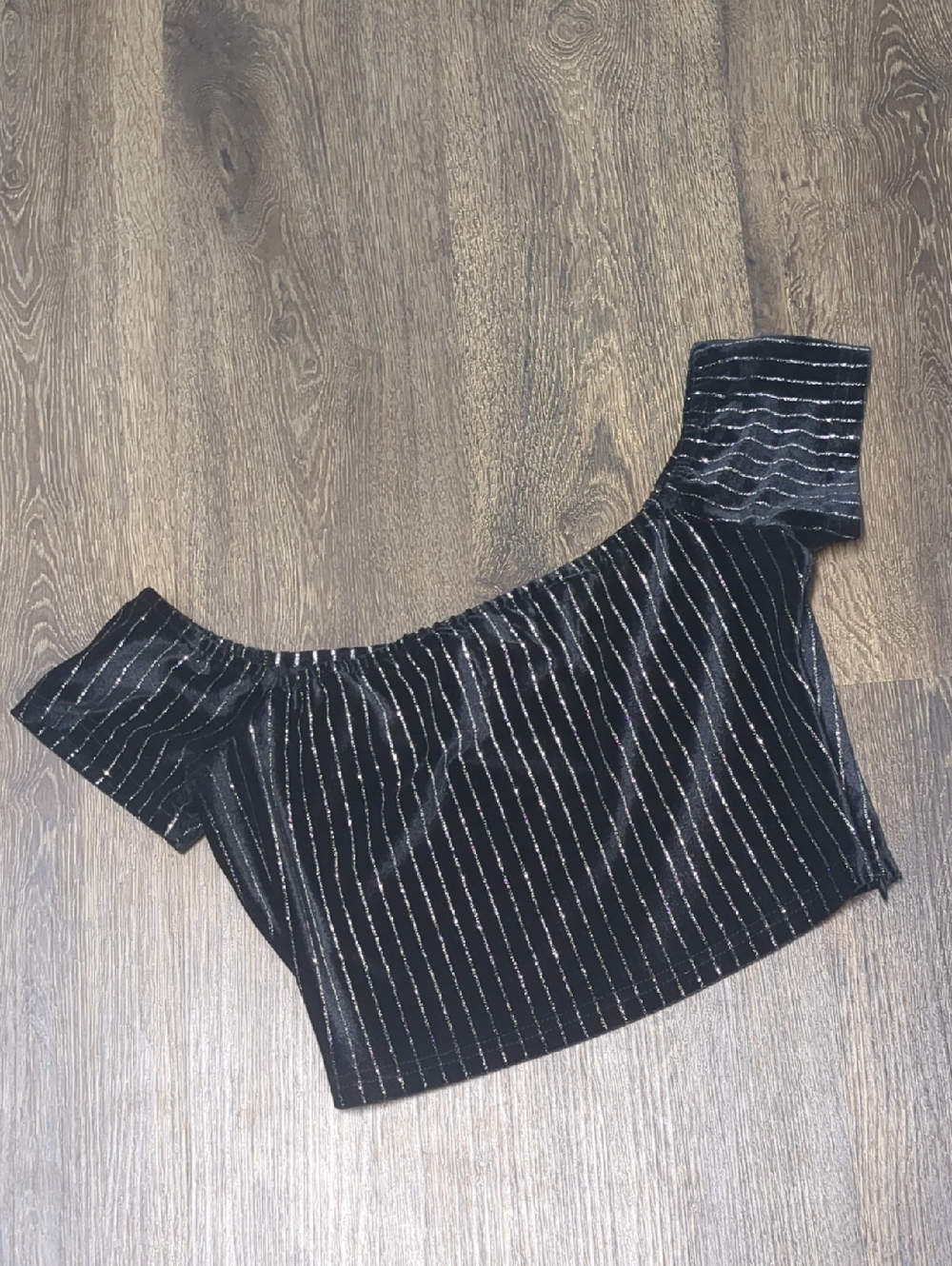 F21 Black & Silver Sparkly Velvet Crop Top - Side Zip - Size M